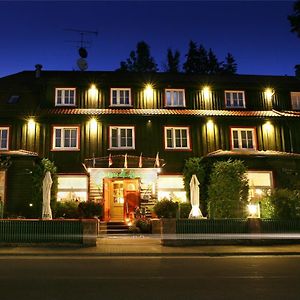 Hotel Gruene Tanne Mandelholz